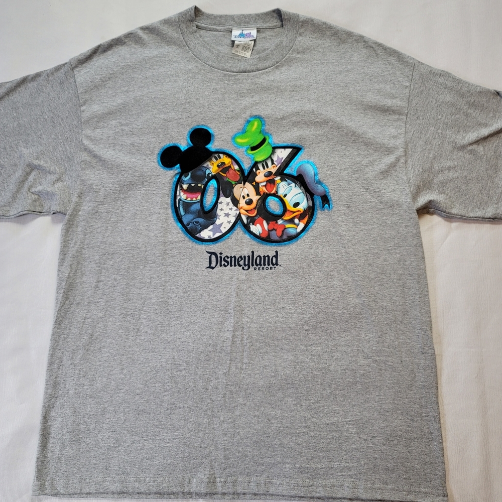 Disney Land Resort T Shirt Mens XL 2006 Mickey Goofy